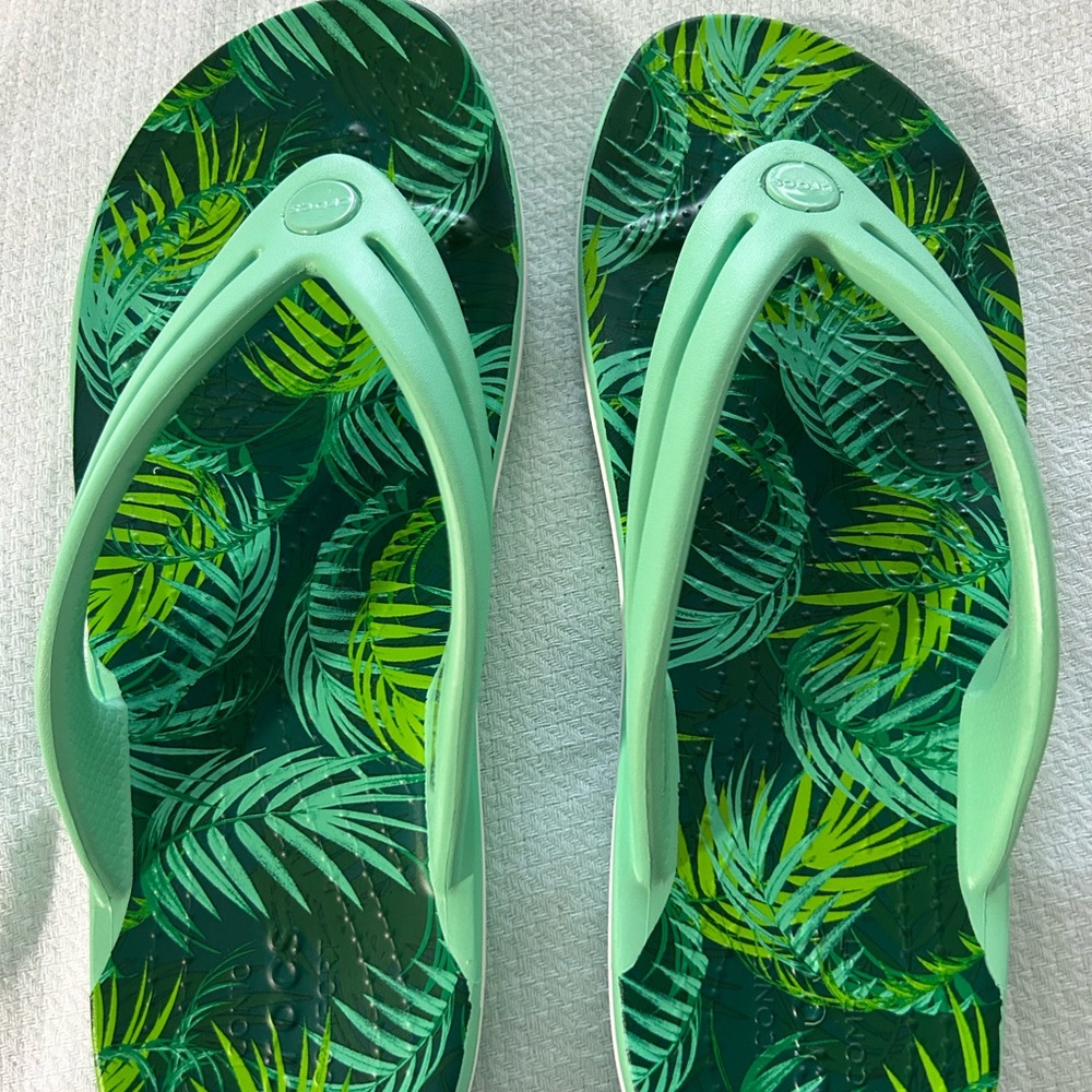 Crocs Crocband Tropical Flips, Relaxed Fit, Size 10, NWT
